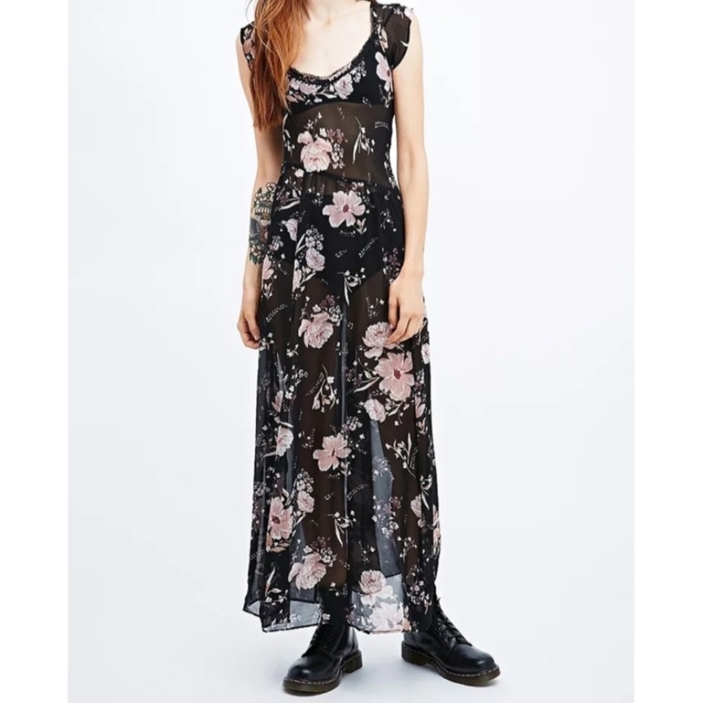 Kimchi Blue Black and Pink Floral Maxi Dress